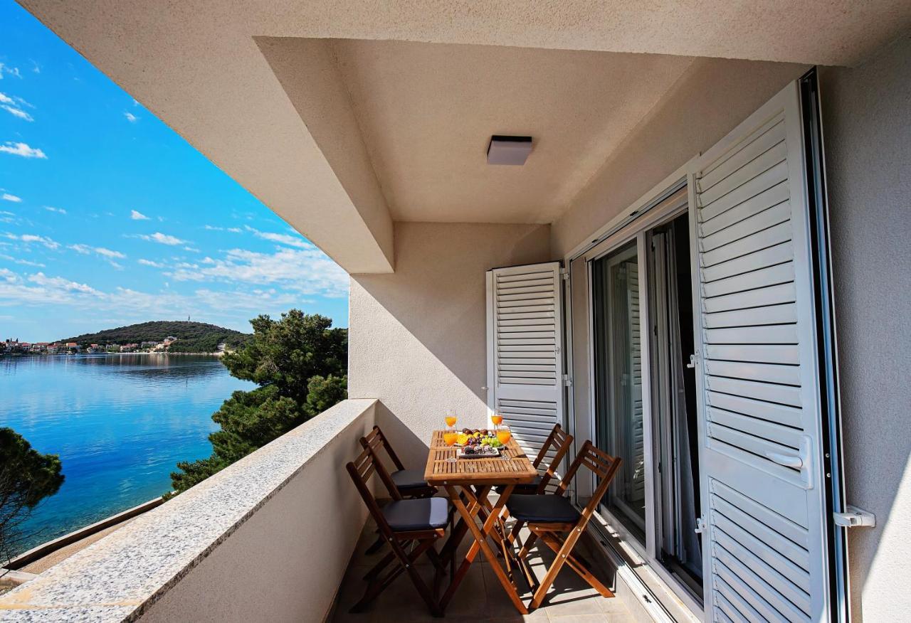 Sea Front Apartments Ivana Rogoznica (Sibenik-Knin) Exterior foto